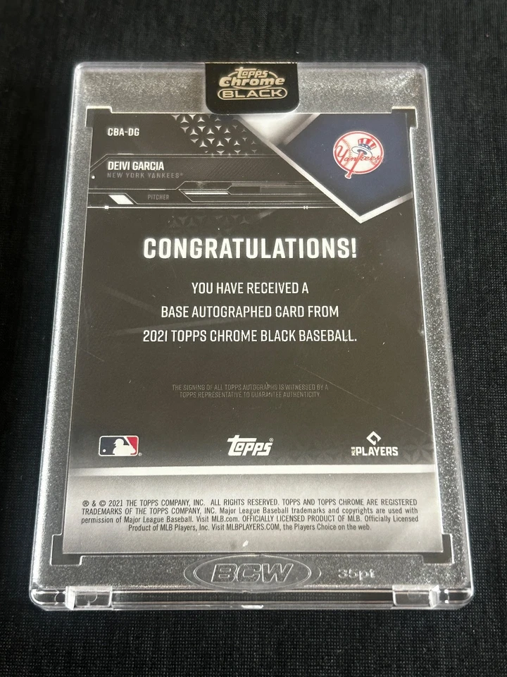 2021 Topps Chrome Black Deivi Garcia GOLD ROOKIE AUTO #3/50 +Mayea/Beck+15 AUTOS - Image 3 of 4