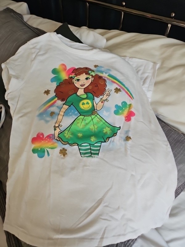 GIRLS T-SHIRT SIZE 14 WHITE SHAMROCK FASHIONISTA SHIMMERING CUTE!!