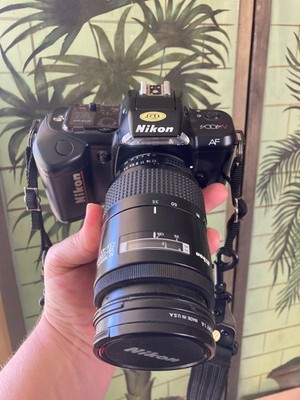 nikon decision master system N4004 AF Nikkor 35-135mm lense strap flash