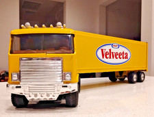 Vintage Ertl Pressed Steel Kraft Velveeta Yellow Tractor Trailer Semi Truck 1:16
