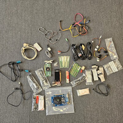 PC Hardware Konvolut   RAM, Grafikkarten, Kabel (SATA, IDE, USB, AUX, Drucker)