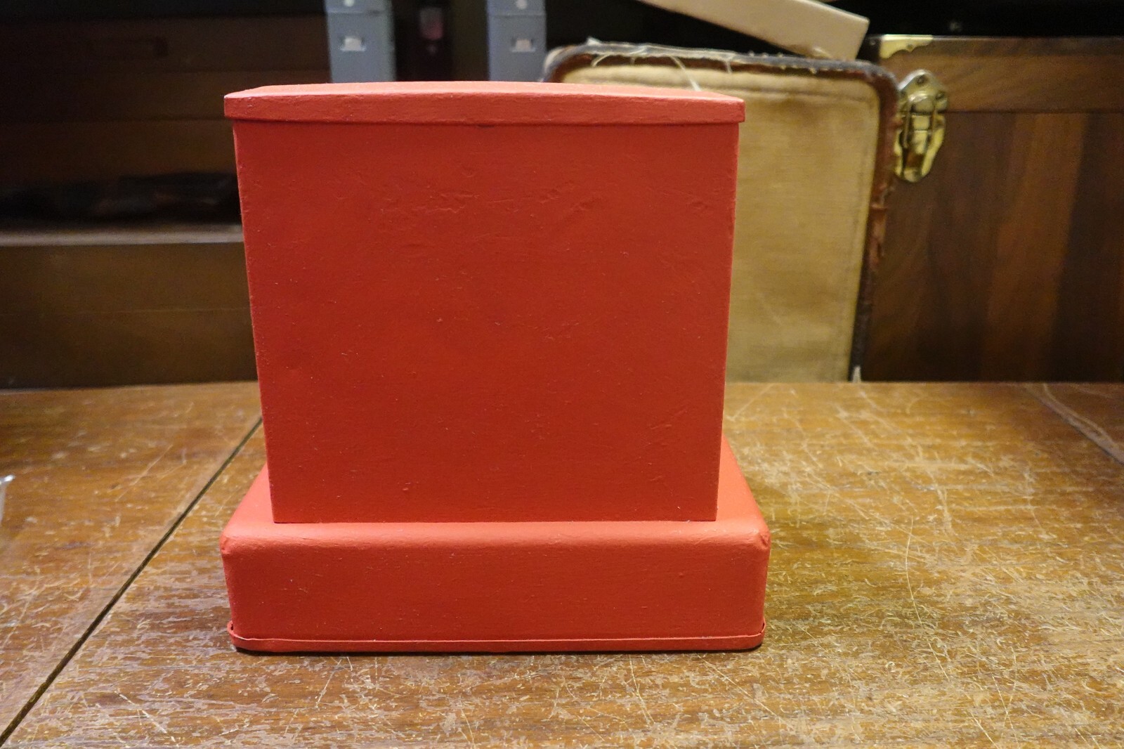 как выглядит Antique VINTAGE 1960 LITTLE LEARNERS RED Metal TOY CASH REGISTER USED фото