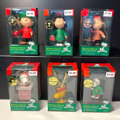 Peanuts Gang 60 Years 2010 Holiday Clip-On Lot of 6 NEW SEALED