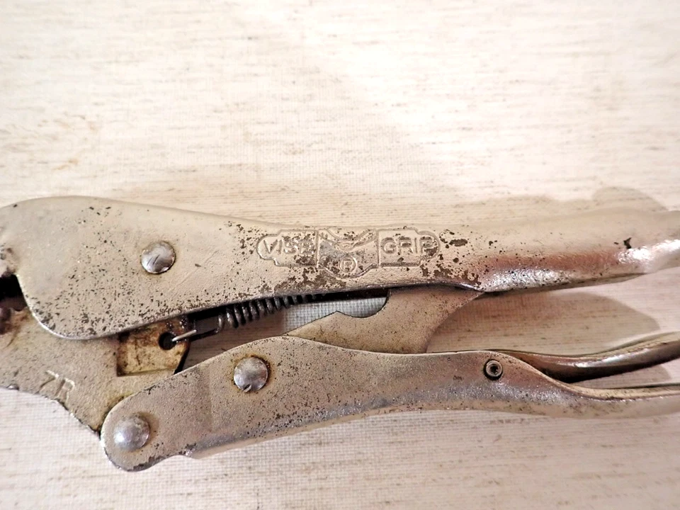 Vintage Petersen Dewitt  7"  Vise Gripp  Locking 7R Pliers made in USA - Image 4 of 4