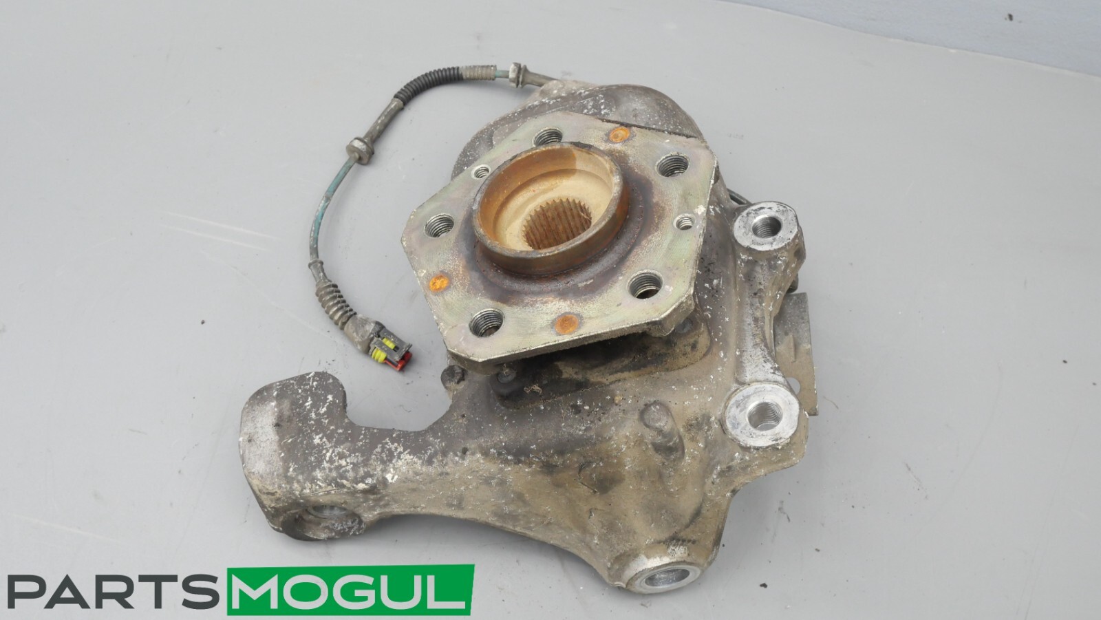 03-08 MASERATI QUATTROPORTE M139 FRONT RIGHT SPINDLE KNUCKLE WHEEL HUB OEM