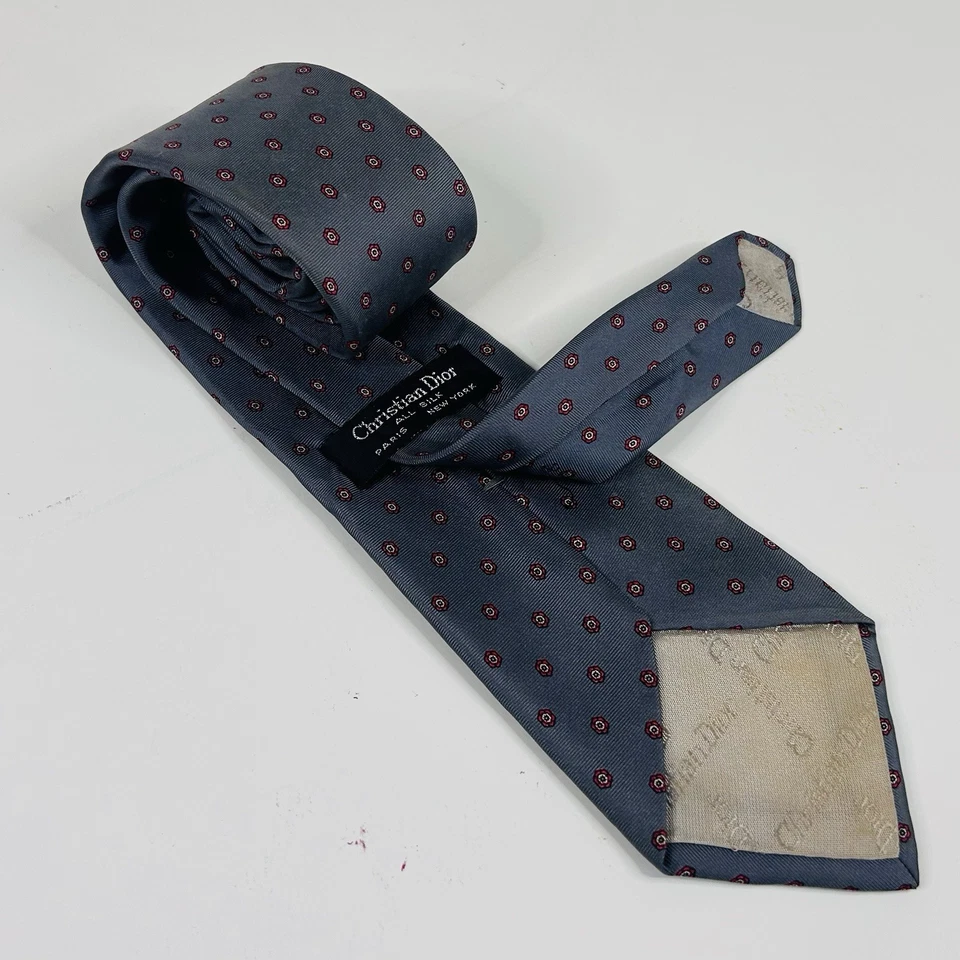 Corbata Christian Dior Vintage 100% Seda Floral Gris Rojo 55 1/2 x 3 1/4 Foto 2 de 3
