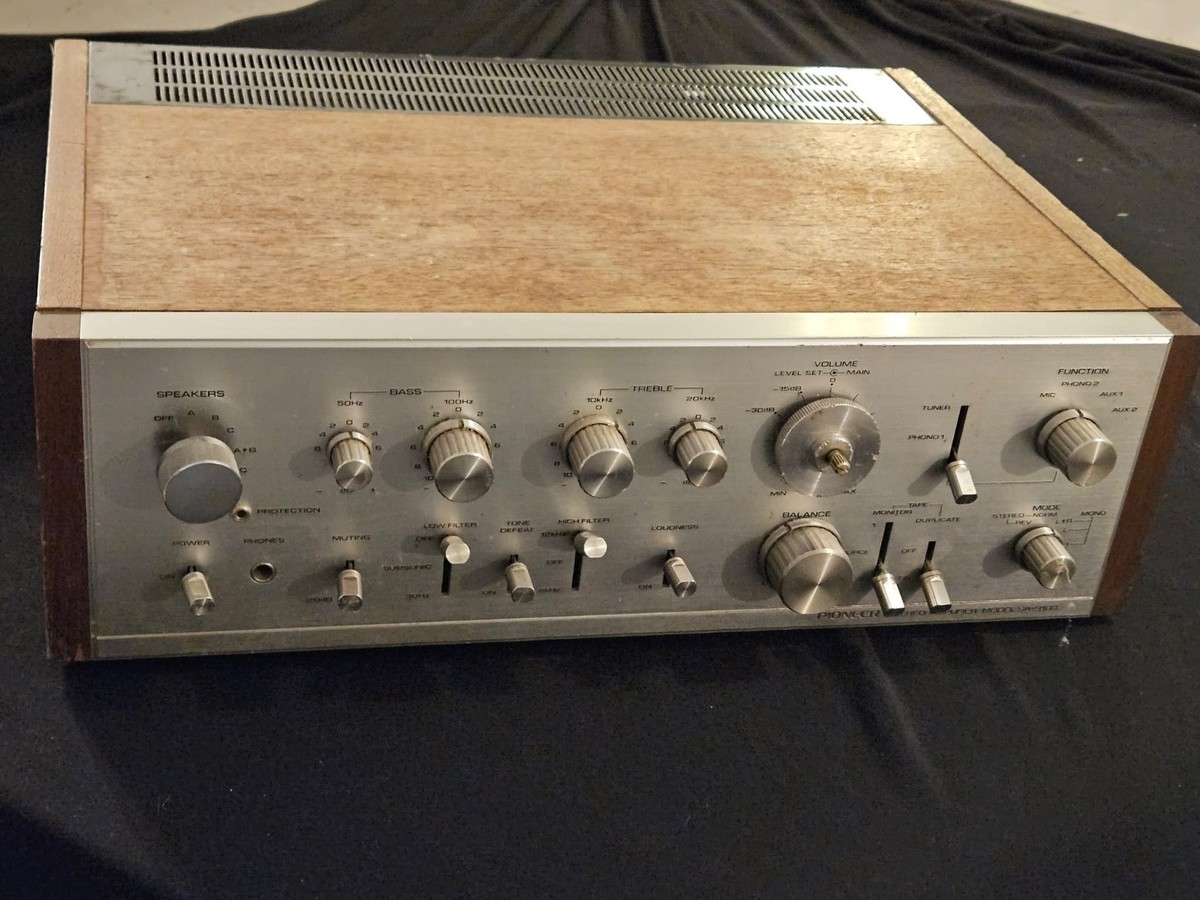 Pioneer SA-9100 Vintage Integrated Stereo Amplifier Silver Face