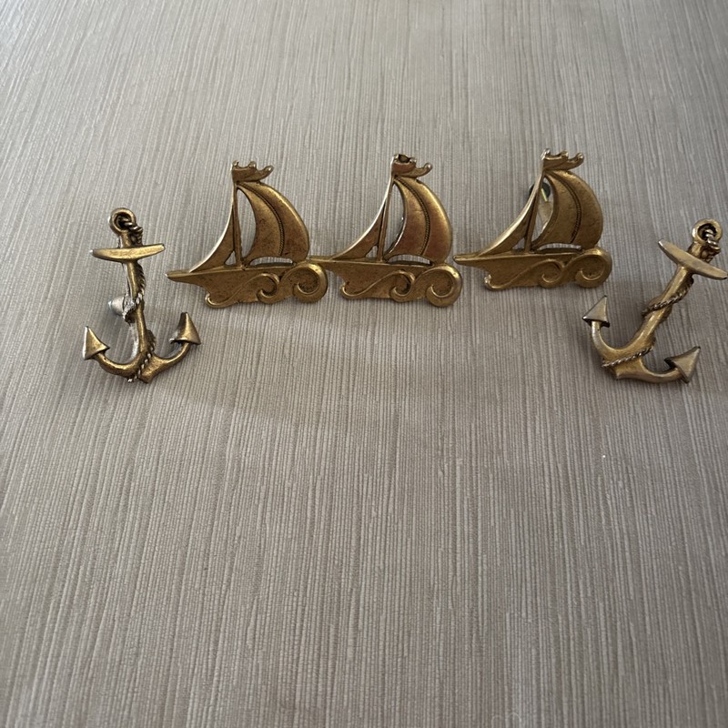 5 BRASS NAUTICAL DRAWER PULLS OR HOOKS