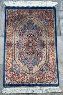 100% Silk Rug Mughal Art Pictorial Silk Rug Handmade Fringes and Borders 2x3 ft
