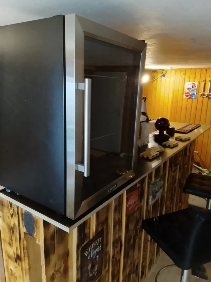 Klarstein Getränkekühlschrank 60 L Glas Edelstahl LED Bierkühlschrank klein - Bild 3 von 3