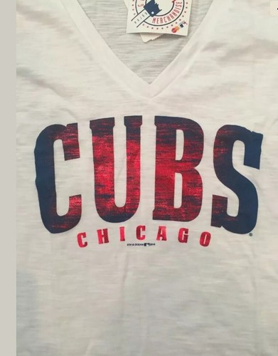 NWT ~ $36.00 Women's Chicago Cubs V-neck MLB Baseball Shirt Sz ~ Large - Picture 8 of 12
