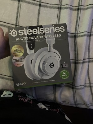 SteelSeries Arctis Nova 7X Wireless Gaming Headset - Xbox, PC, Switch - White