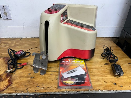 Roadmaster Brake Pro Towed Car Proportional Braking System w/ One Transmitter