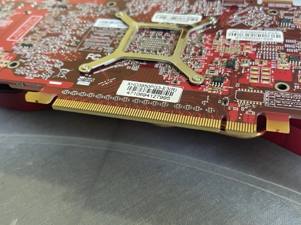 VisionTek ATI Radeon HD 3850, 512MB GDDR3, PCI Express 2.0 x16 Graphics Card - Image 3 of 4