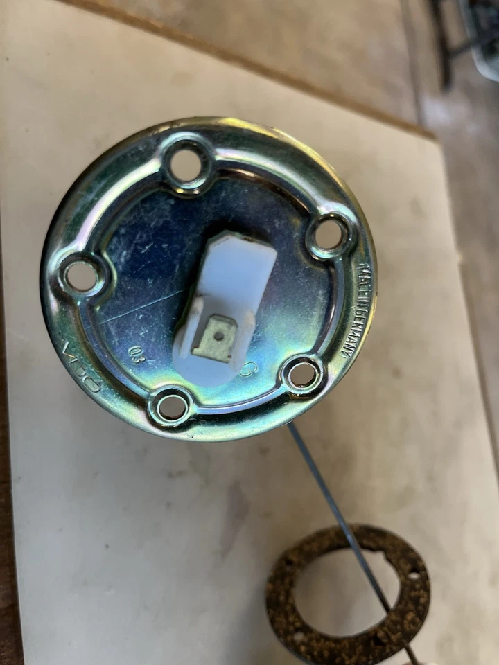 Transmisor de nivel de combustible OEM VDO alemán VW Volkswagen Bug Beetle 113919049D Foto 2 de 4