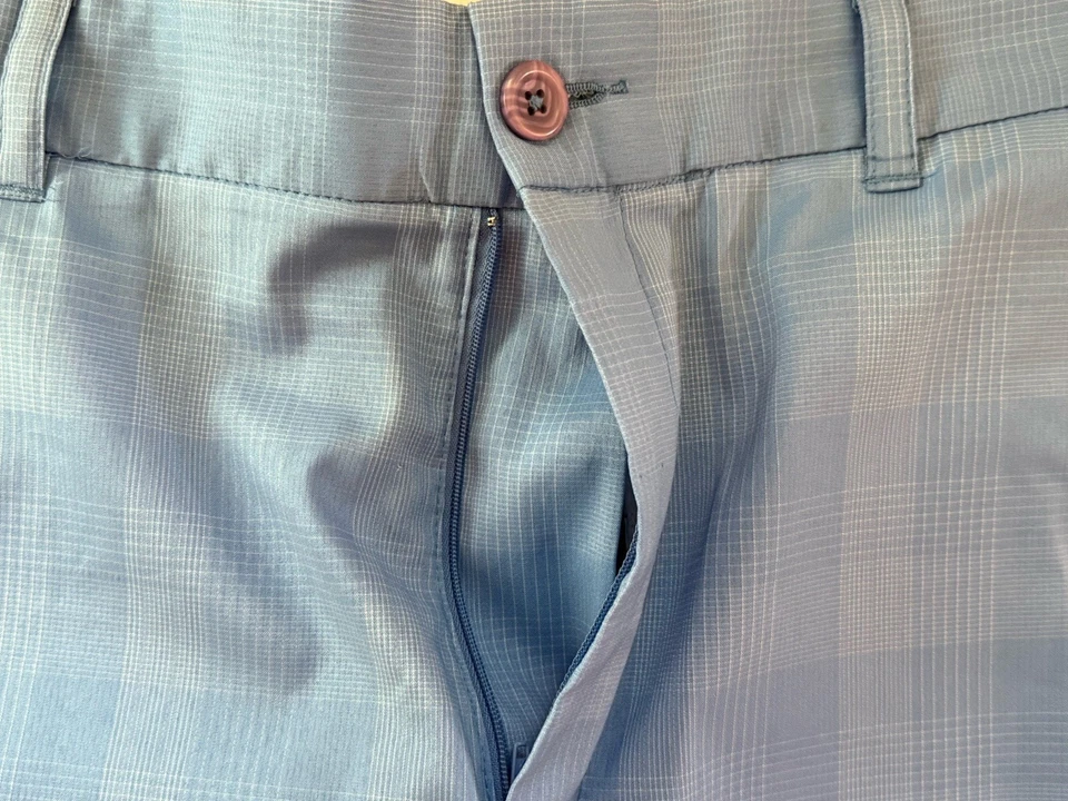 Pantalones cortos de golf Greg Norman Shark para hombre, azul claro y blanco a cuadros, talla 34 Foto 3 de 4