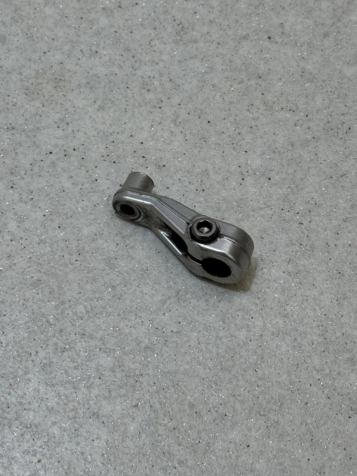 APRILIA RSV4 FÁBRICA GIAMOTO JUEGOS TRASEROS Y REPUESTOS BREMBO CILINDRO FRENO TUONO V4R Foto 2 de 3