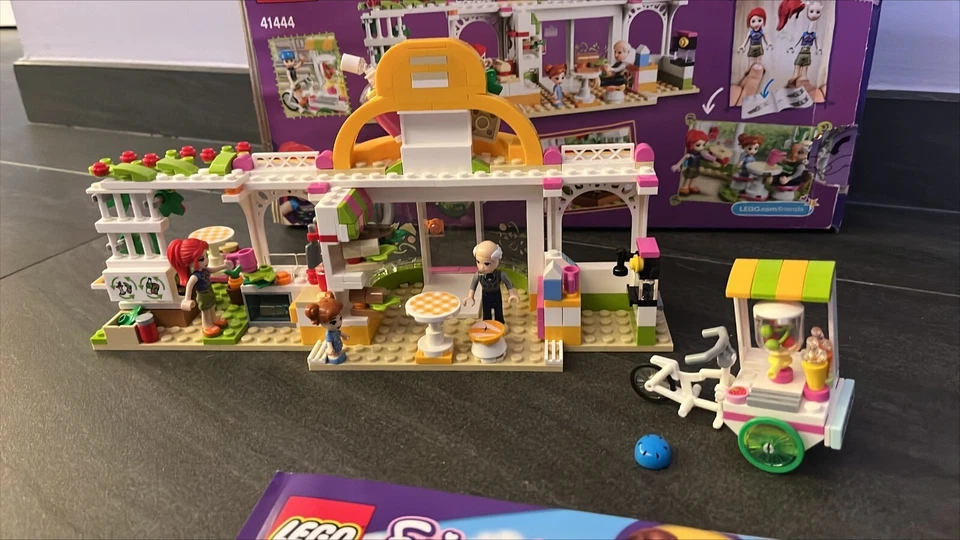 LEGO Friends 41444 Heartlake City Organic Café, foto 2 di 3