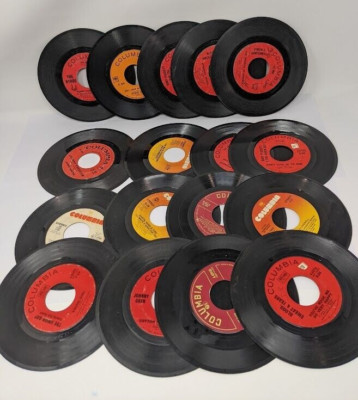 Lot Of 17 - Columbia 7'' Vinyl Records - Various Artists And Song Titles