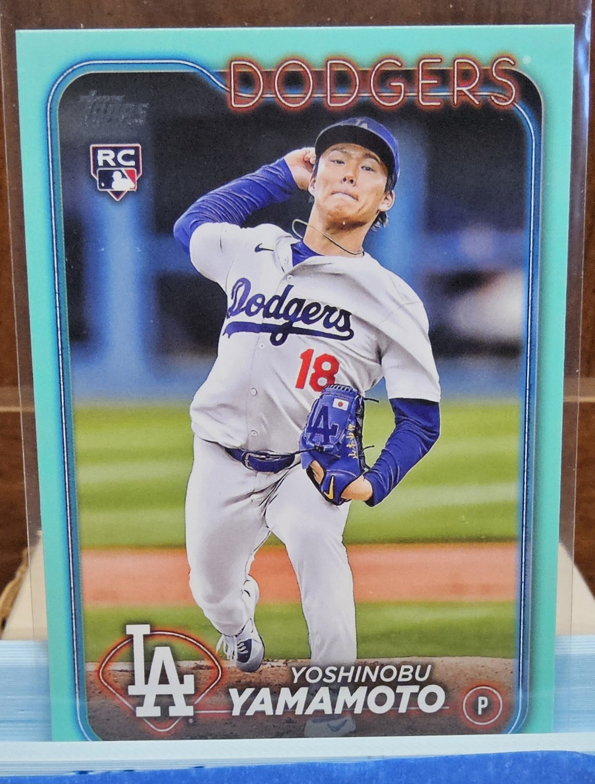 2024 Topps #553 Yoshinobu Yamamoto Aqua