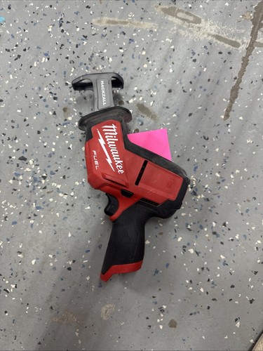 MILWAUKEE'S 2520-20 M12 Fuel Hackzall Reciprocating Saw