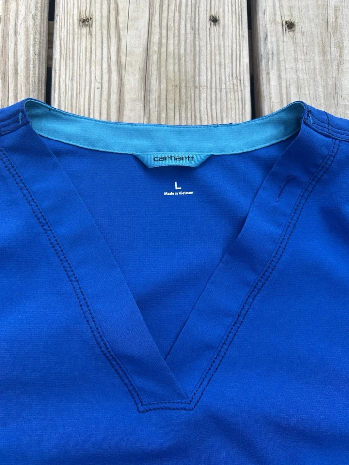 CARHARTT BLUE SET FORCE WORKFLEX CARGO SCRUB SET TOP LARGE BOTTOM IS L PETITE - Image 3 of 4