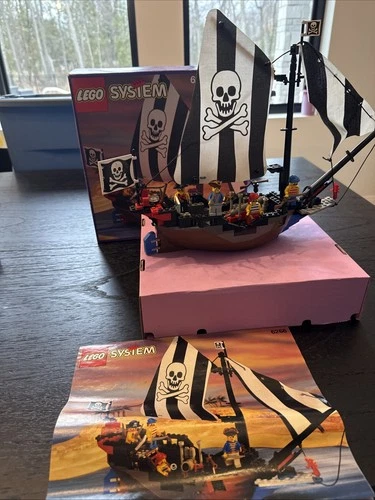 Vintage Lego 6268 Pirates ship Renegade Runner Complete Box Insert Inst