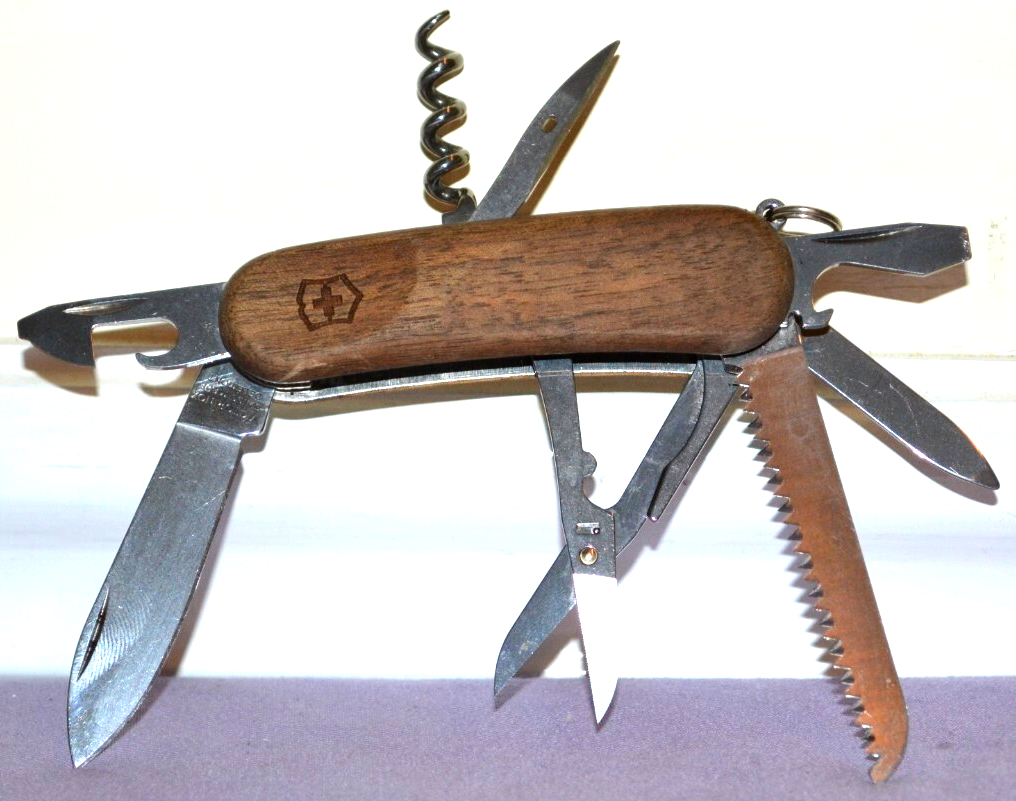 Victorinox Delemont Evo 17 Swiss Army 85mm Walnut Wood Handle
