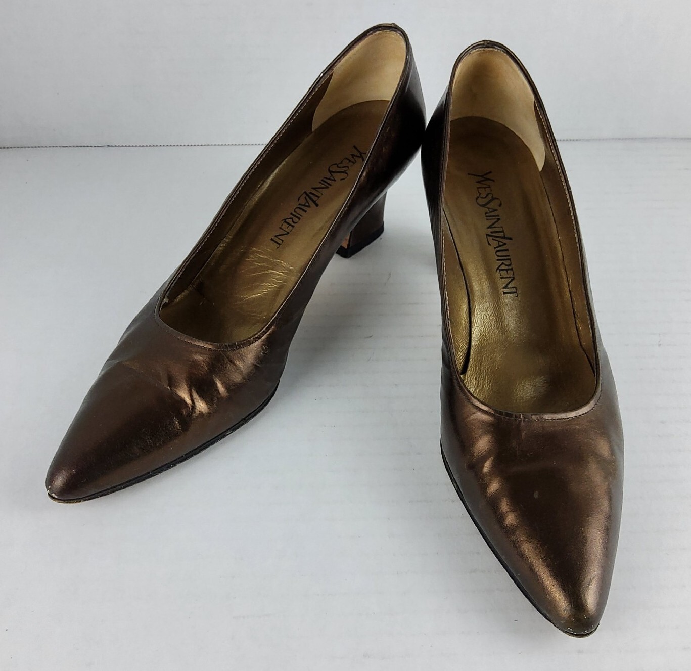 Scarpe decolte donna Yves Saint Laurent bronzo metallizzato tacco misura 8N