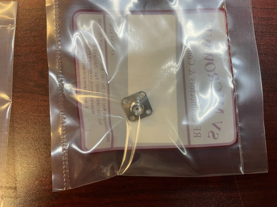 Conector de montaje con brida hembra SV Microondas SF2952-6313 SMA, 4 orificios (olla de soldadura) Foto 3 de 3