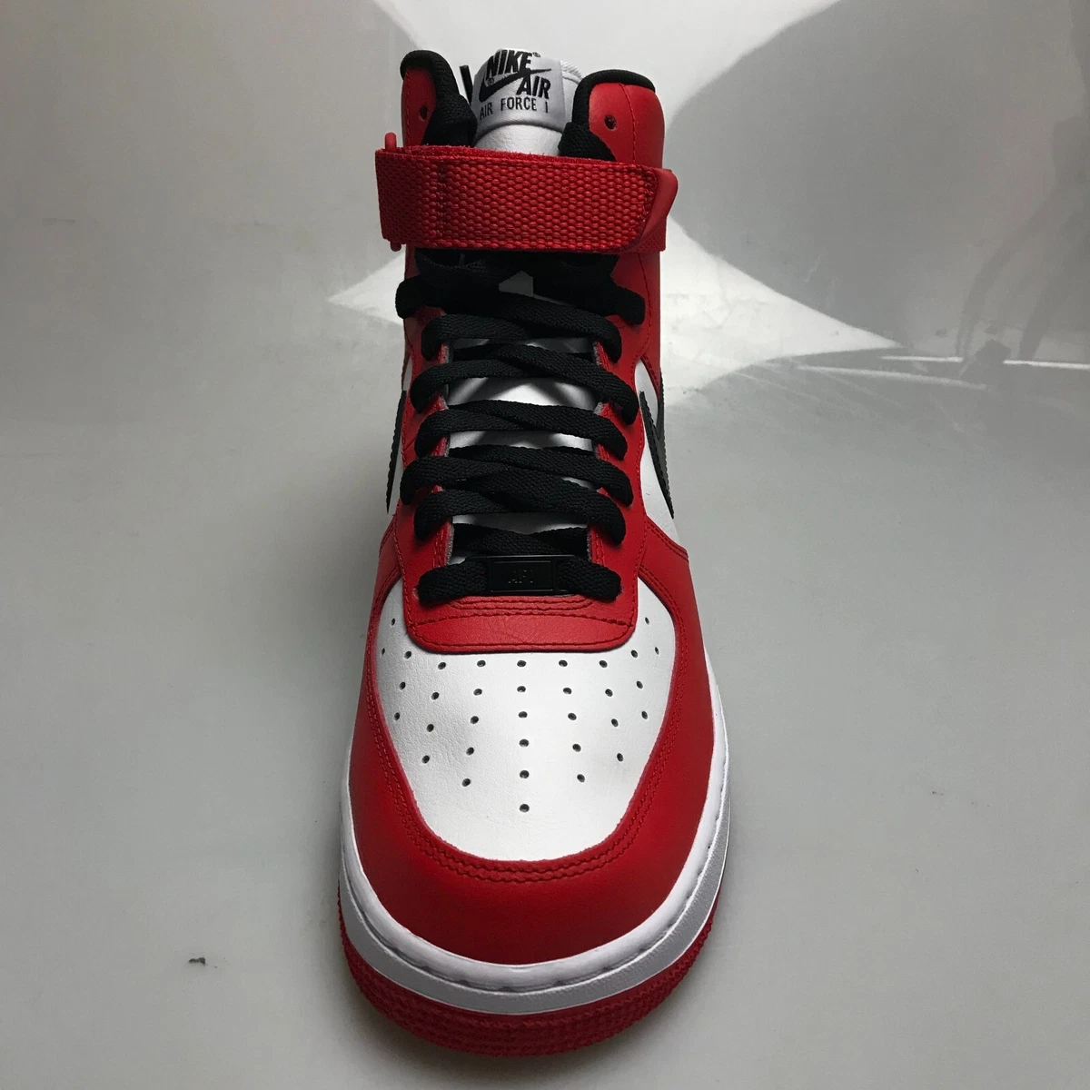 Nike air force cheap 1 white red jordan