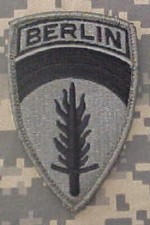 US Army Ucp Acu Usab Berlin Command Europe Uniform Tarnanzug patch Klettpatch