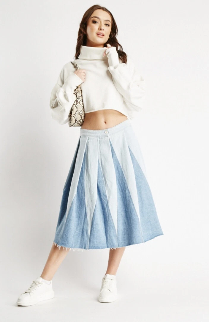 Contrast 2025 denim skirt