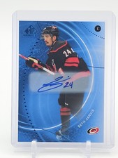 SETH JARVIS 2025-26 UD SP GAME USED BLUE AUTOGRAPH #164 HURRICANES Q6786