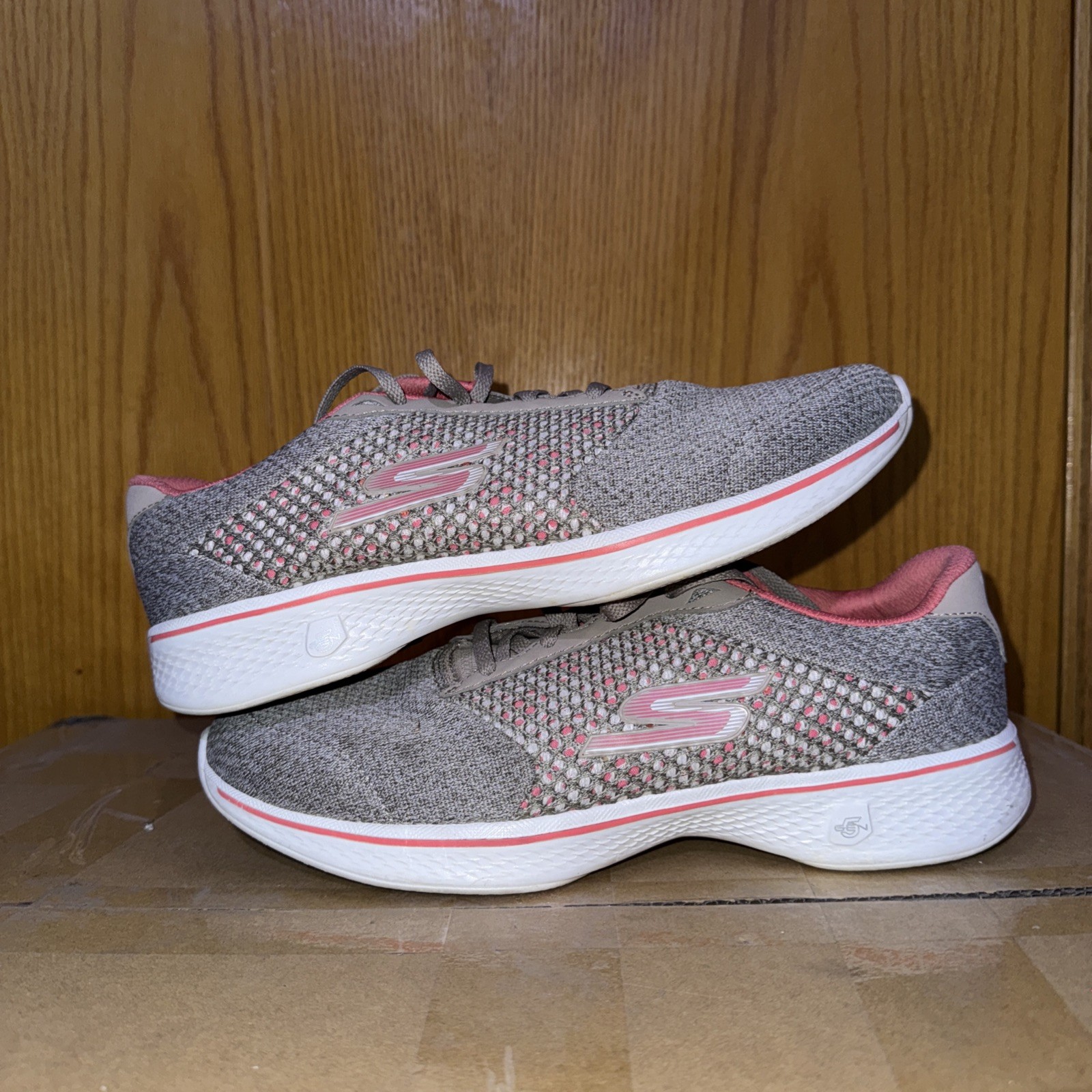 Skechers Go Walk Goga Max Lace Up Knit Comfort Trainers Sneakers