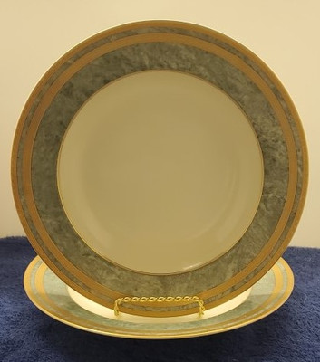 Set of 2 Mikasa Oscar De La Renta Jade Florentine Large Rim Soup Bowls LK