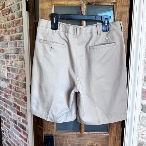 Nike Golf Shorts Mens 34 Khaki Tan Pleated Fit Dry Performance Athletic Active - 第 2/9 張圖片