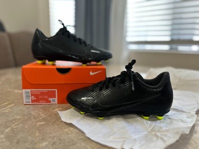 Used NIKE Jr VAPOR 15 CLUB FG/MG youth sz 6Y soccer cleats black football B3