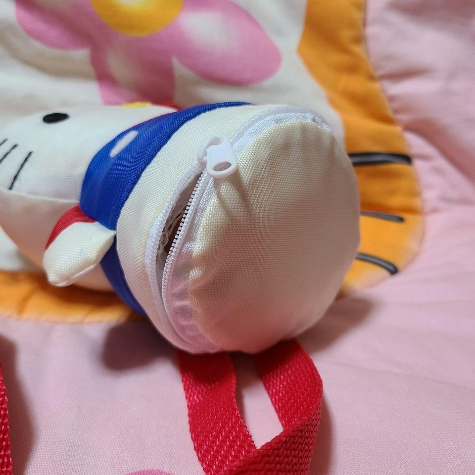 Hello Kitty Die Cut Plastic Bottle Cover Shoulder Sanrio Retro Vintage