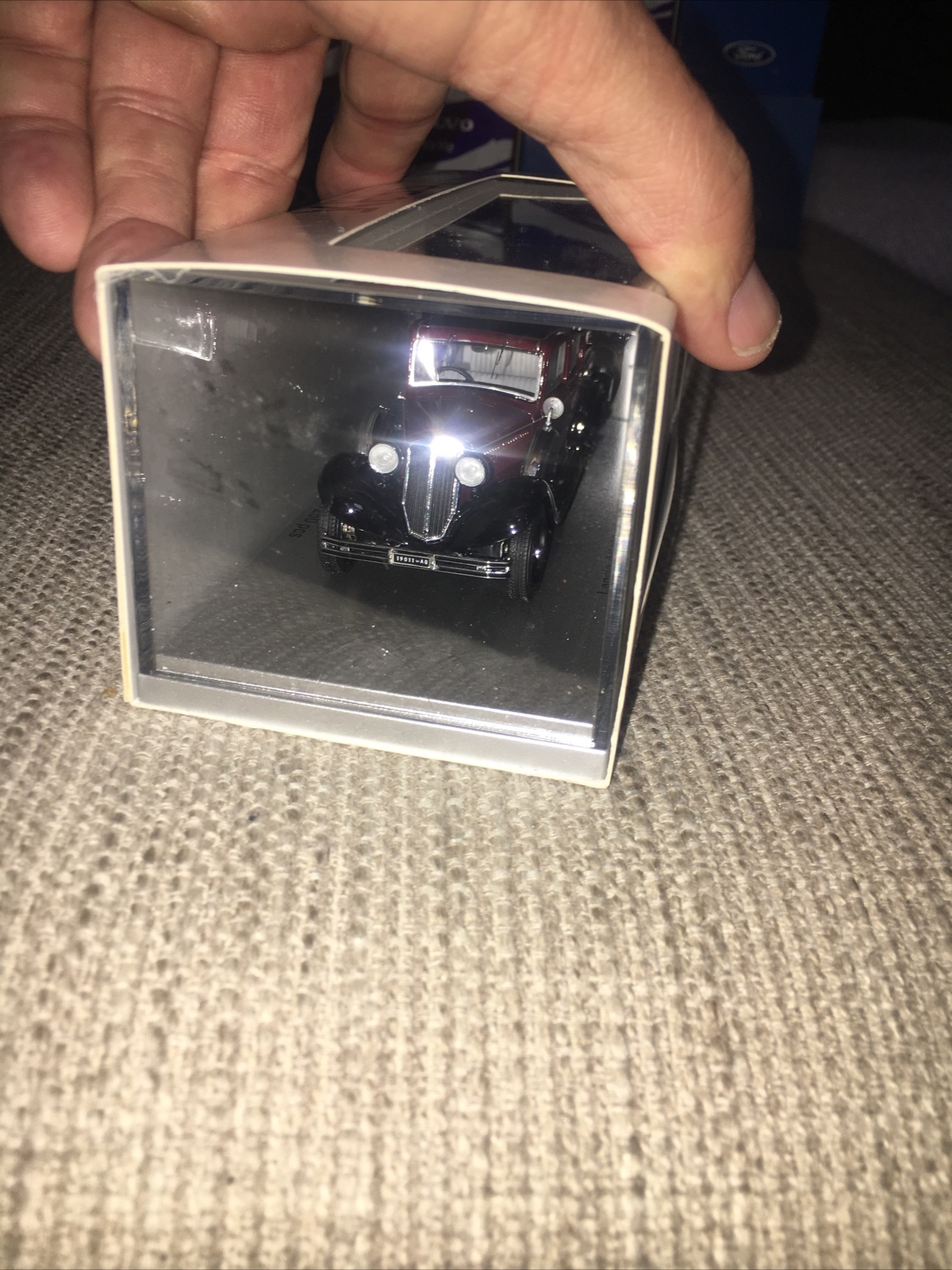 Picture 4 of 6