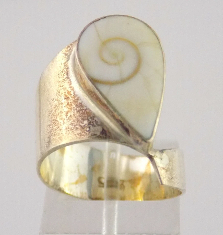 Anillo de plata de ley concha de Shiva hecho artesanalmente 925 talla 7 pesa 5,7 g Foto 1 de 4