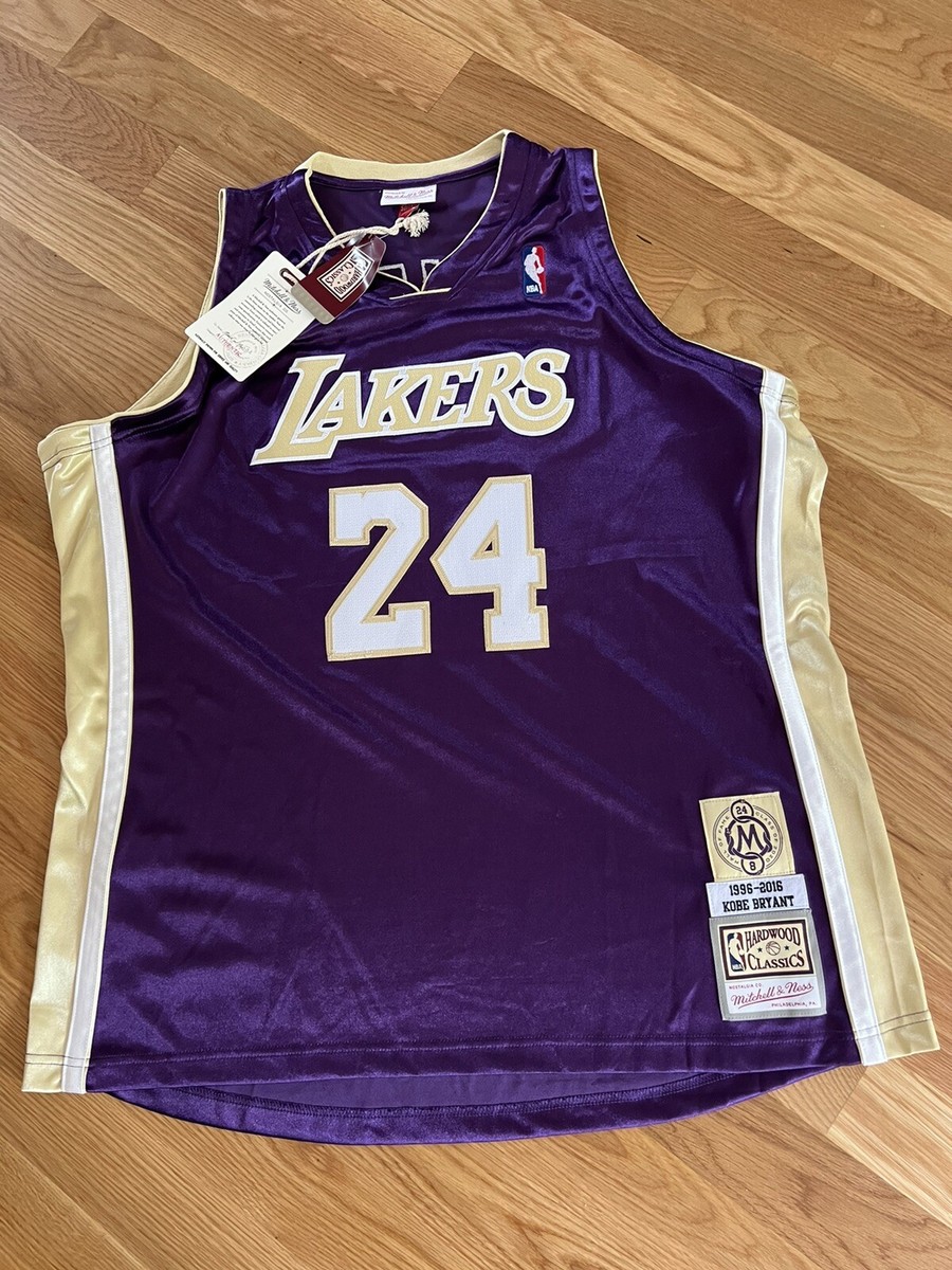 NWT MITCHELL NESS LAKERS KOBE BRYANT Hall of Fame Authentic
