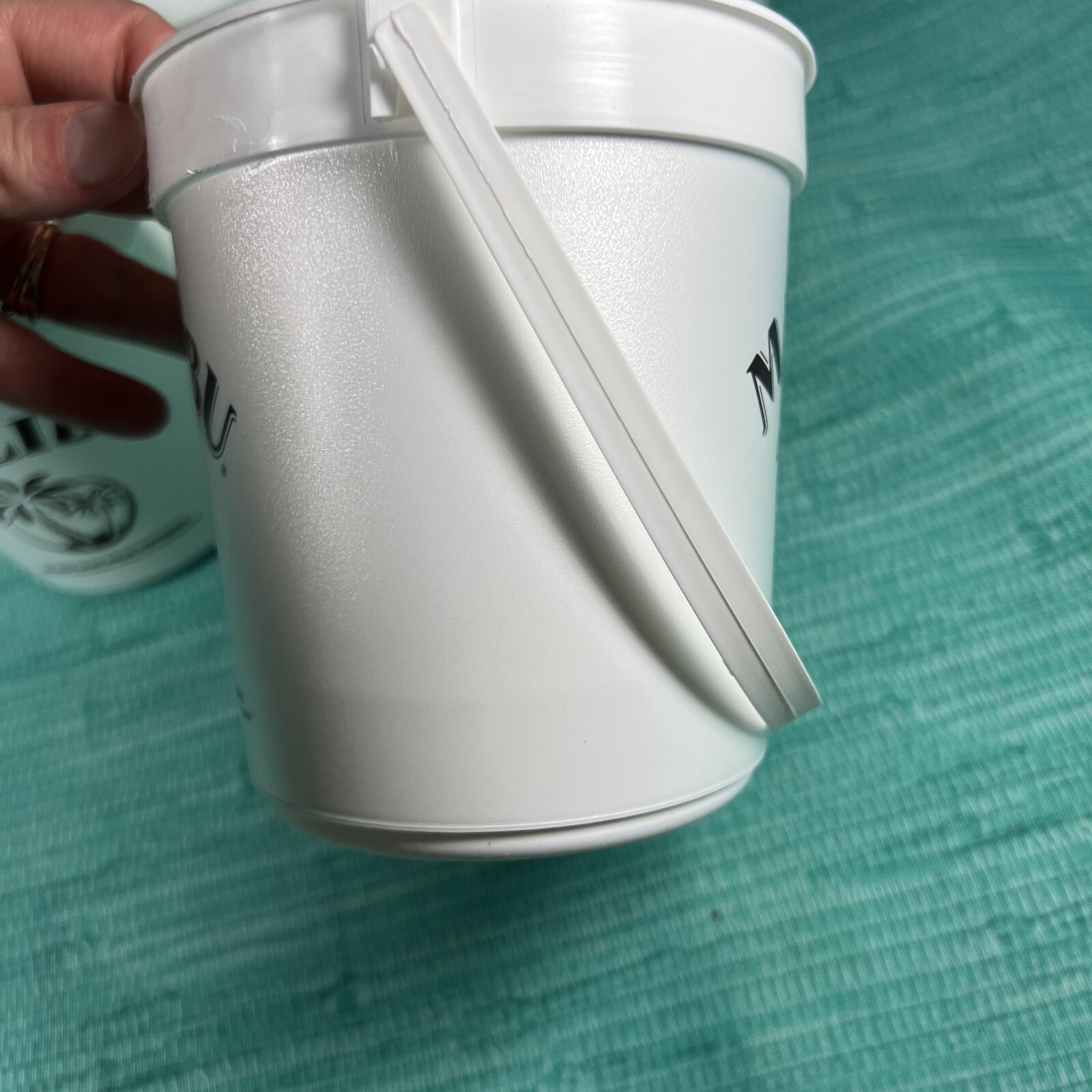 Lot Of 5 White Malibu Rum Buckets Plastic reusable New 5” Tall 4.5