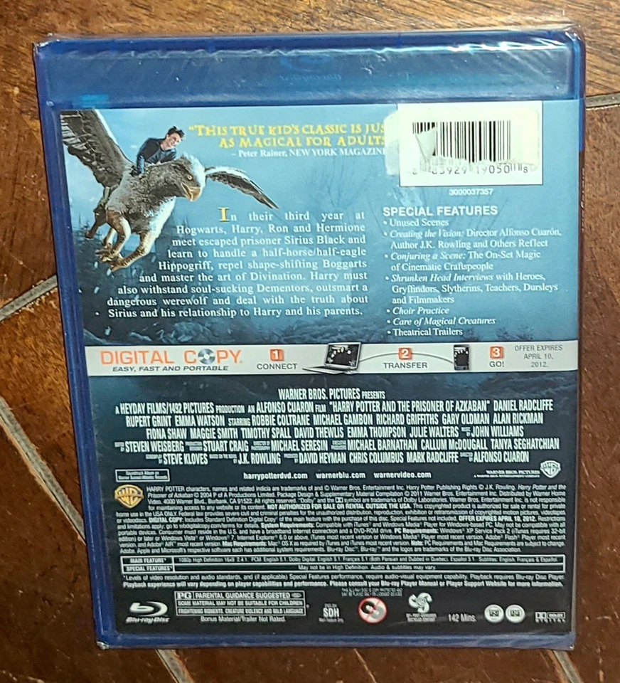 Harry Potter and the Prisoner of Azkaban [SDH] (Blu-ray/DVD, 2011, Widescreen) - Image 2 of 2