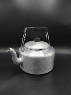 Alter Wasserkocher aus Aluminium, Vintage, Agaluxe