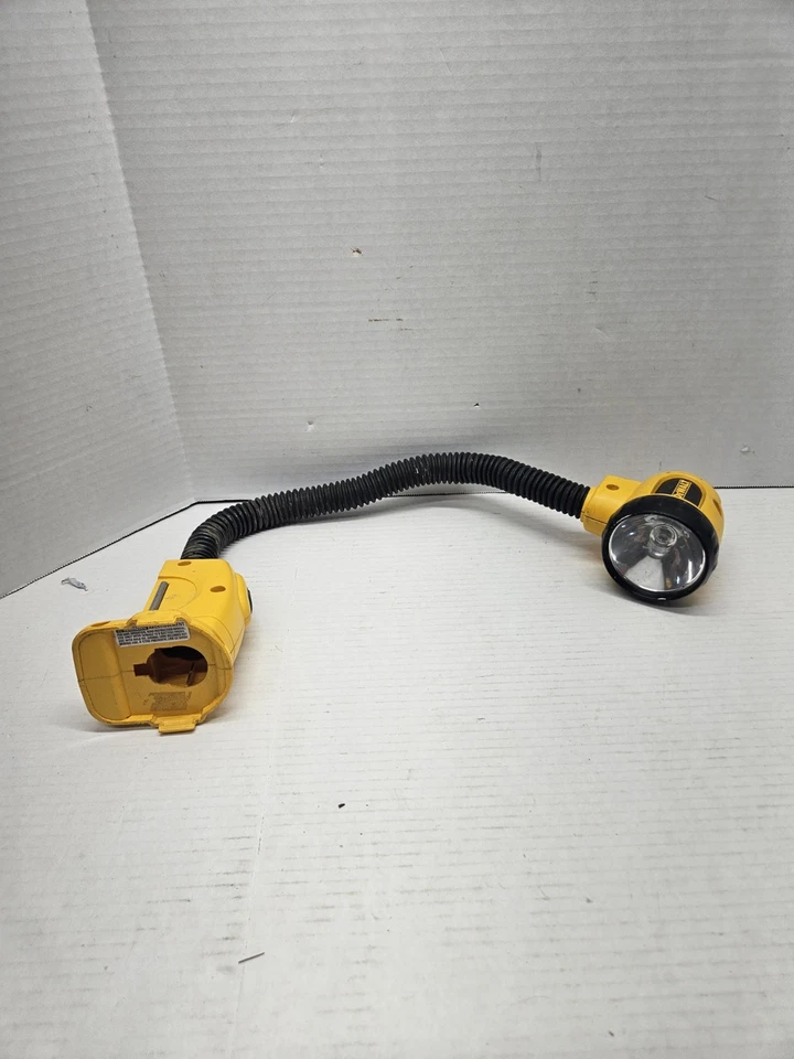 DeWalt Flashlight DW917 Flex Head 12V - Image 2 of 4