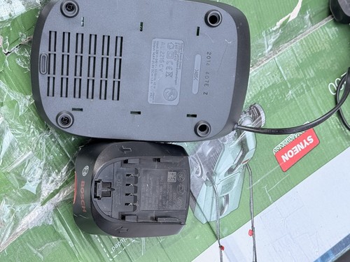 BOSCH EasyMOWER 18V-32-200 Cordless Lawnmower + Battery +Charger - Picture 15 of 17