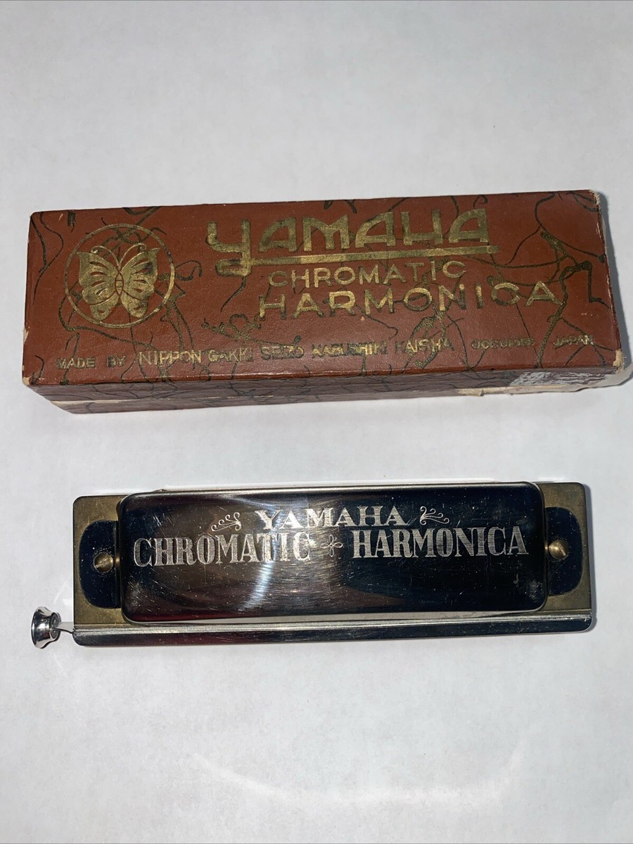 YAMAHA CHROMATIC HARMONICA　C 、 Q468 Vintage Yamaha Butterfly Chromatic Harmonica, No 500, Made