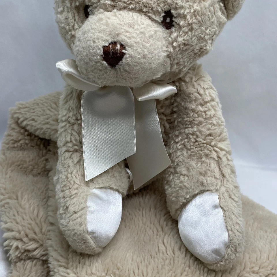 Edgehill Collection BEAR LOVEY 大号毛绒婴儿安全毯缎面装饰 Gund — 第 4/4 张图片