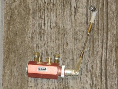 ROBART Retract Retracts Air Control Valve Variable Red ROB167VR 167VR 167 VR